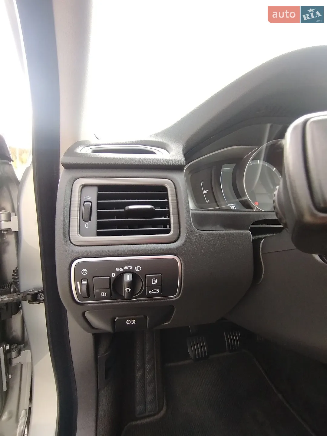 2015 Volvo XC70 - мініатюра 11