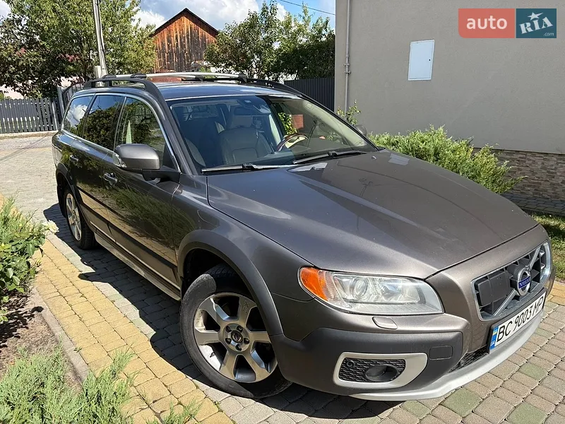 Volvo XC70 2011