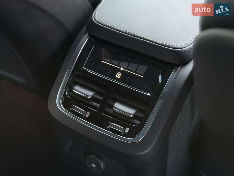 Позашляховик / Кросовер Volvo XC90 Recharge 2022 в Луцьку