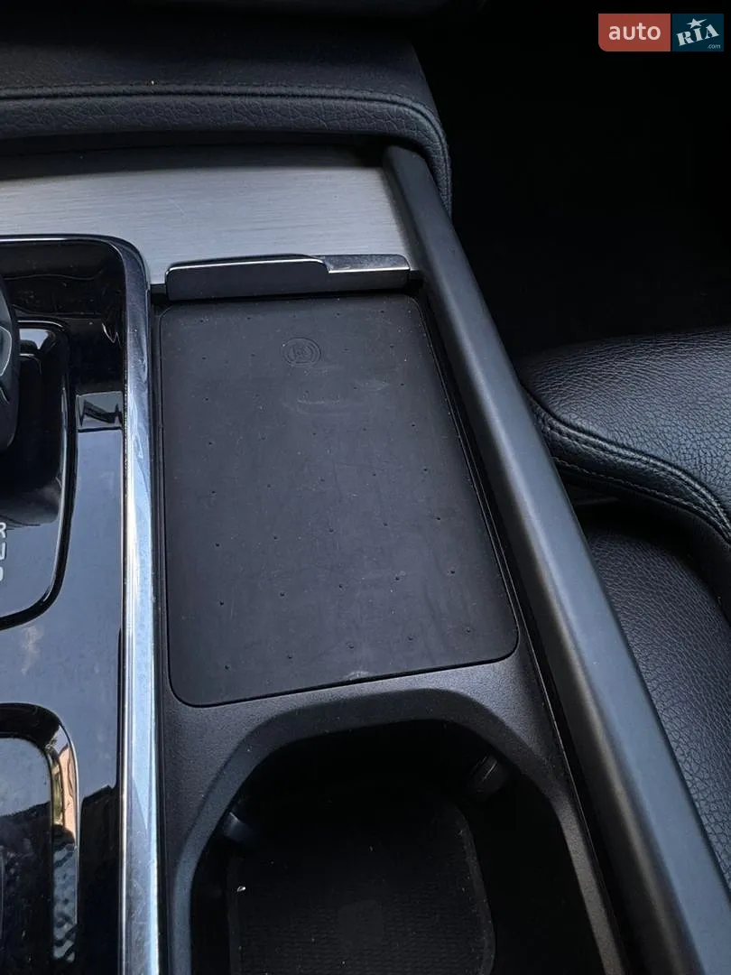 2020 Volvo XC90 - мініатюра 8