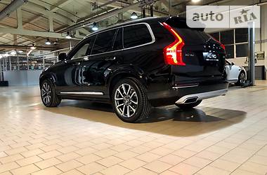 Внедорожник / Кроссовер Volvo XC90 2019 в Киеве