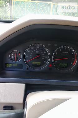 Внедорожник / Кроссовер Volvo XC90 2003 в 