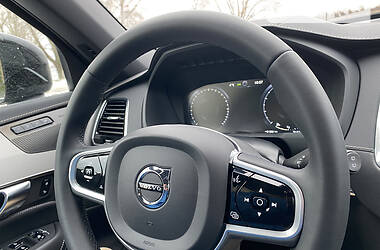 Внедорожник / Кроссовер Volvo XC90 2021 в 