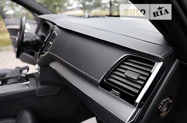 Внедорожник / Кроссовер Volvo XC90 2019 в 