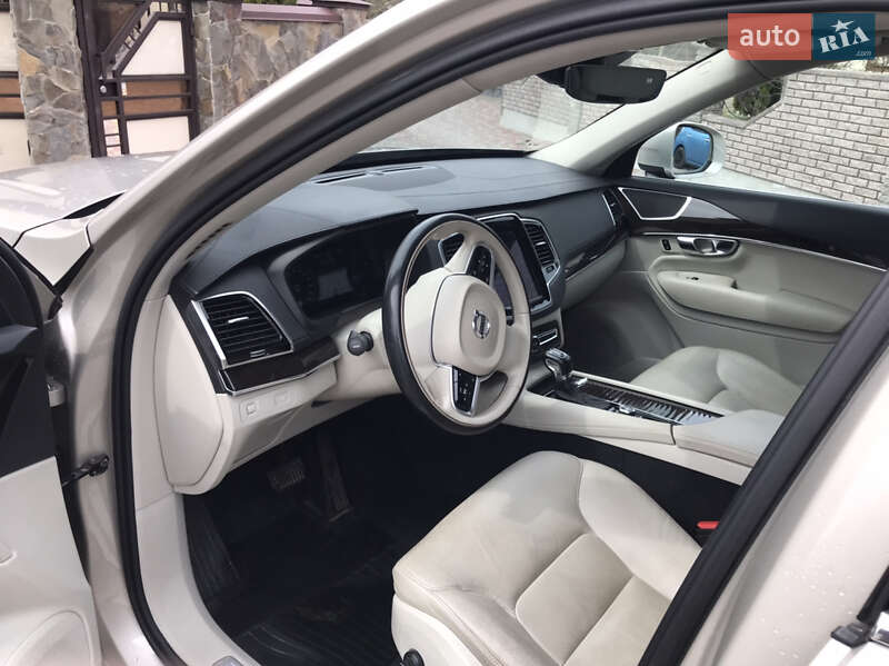 Внедорожник / Кроссовер Volvo XC90 2017 в Ивано-Франковске