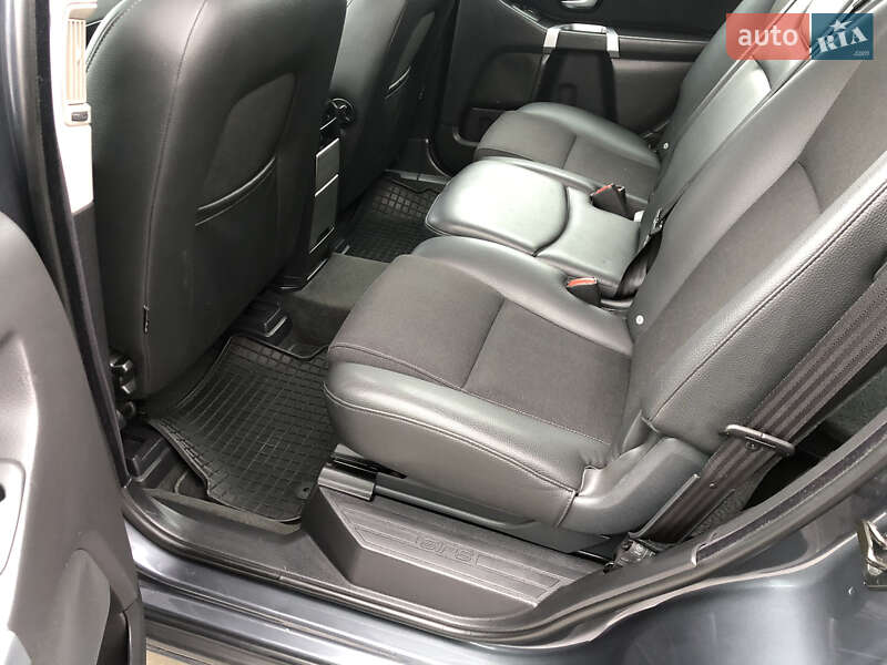 Позашляховик / Кросовер Volvo XC90 2009 в Києві фото 13 Позашляховик / Кросовер Volvo XC90 2009 в Києві