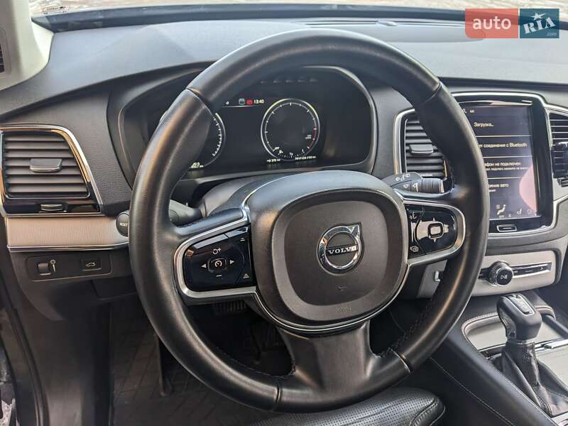 Внедорожник / Кроссовер Volvo XC90 2016 в Снятине