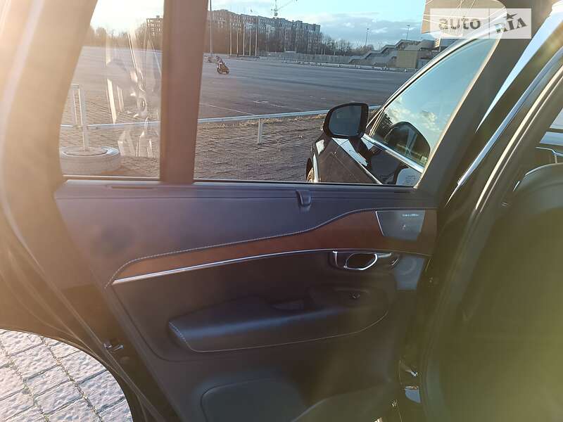 Внедорожник / Кроссовер Volvo XC90 2016 в Львове