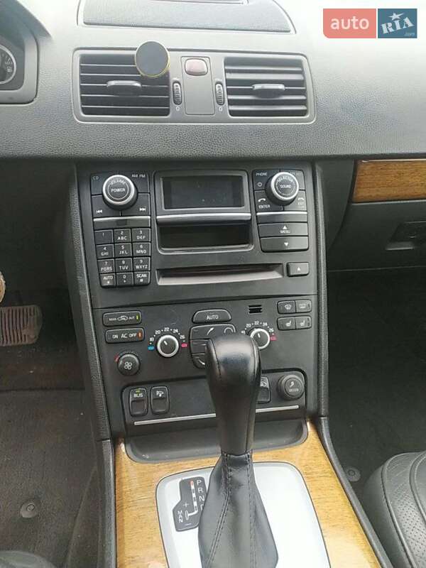 Внедорожник / Кроссовер Volvo XC90 2007 в Кегичевке