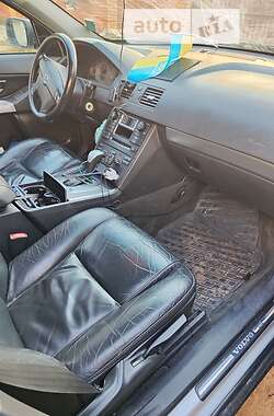 Позашляховик / Кросовер Volvo XC90 2005 в 