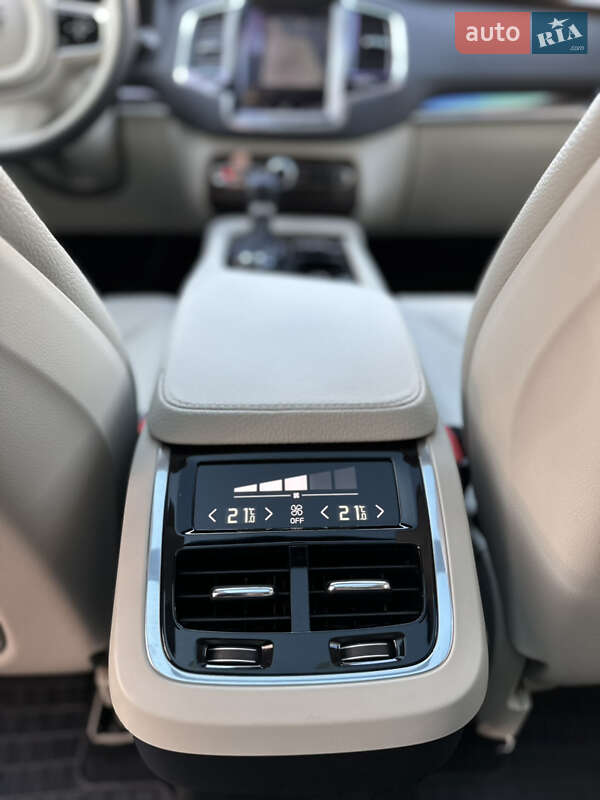 Позашляховик / Кросовер Volvo XC90 2016 в Києві фото 36 Позашляховик / Кросовер Volvo XC90 2016 в Києві