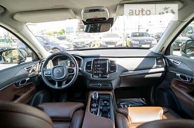 Позашляховик / Кросовер Volvo XC90 2019 в 