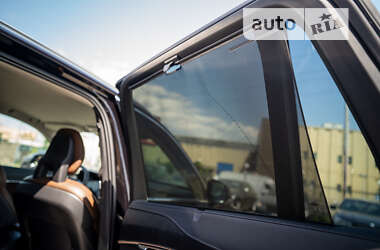 Позашляховик / Кросовер Volvo XC90 2019 в 