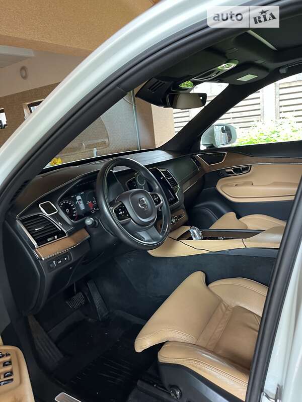 Позашляховик / Кросовер Volvo XC90 2016 в Києві