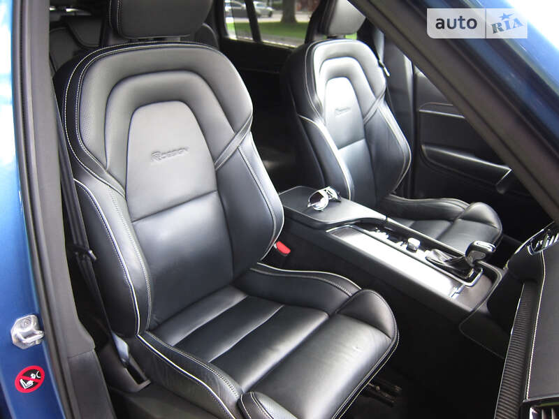 Внедорожник / Кроссовер Volvo XC90 2018 в Днепре