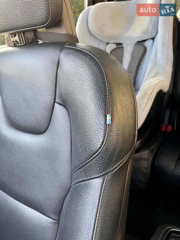 Внедорожник / Кроссовер Volvo XC90 2016 в Ровно фото 13 Внедорожник / Кроссовер Volvo XC90 2016 в Ровно