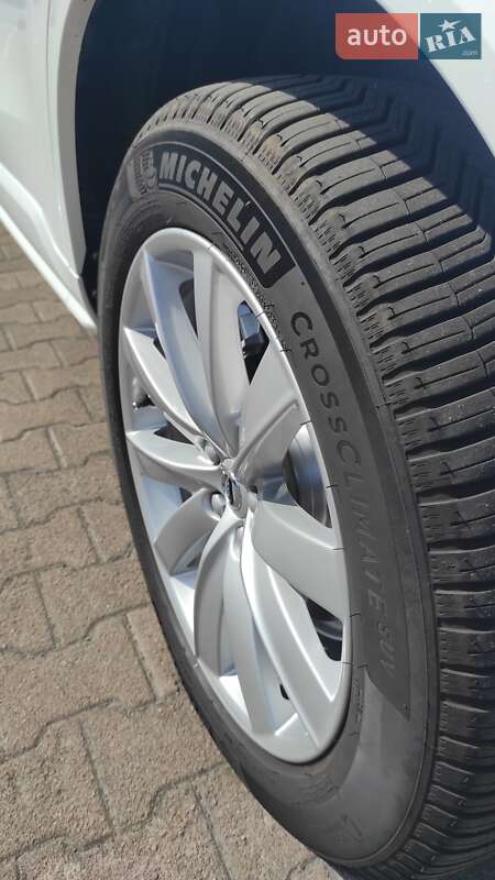 Внедорожник / Кроссовер Volvo XC90 2015 в Житомире