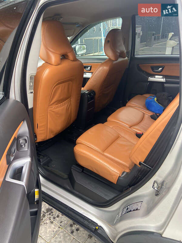 Позашляховик / Кросовер Volvo XC90 2006 в Старому Самборі фото 5 Позашляховик / Кросовер Volvo XC90 2006 в Старому Самборі