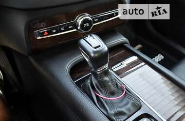 Внедорожник / Кроссовер Volvo XC90 2016 в 