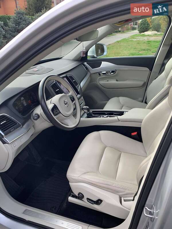 Внедорожник / Кроссовер Volvo XC90 2015 в Киеве