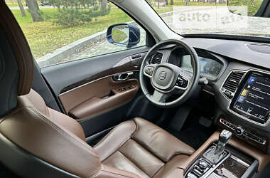 Внедорожник / Кроссовер Volvo XC90 2018 в 