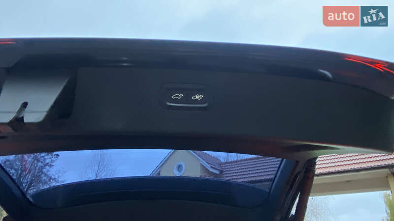 Внедорожник / Кроссовер Volvo XC90 2015 в Киеве