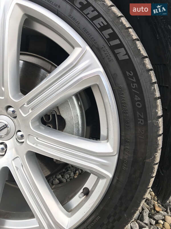 Внедорожник / Кроссовер Volvo XC90 2017 в Черновцах