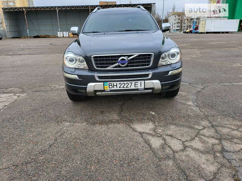 Внедорожник / Кроссовер Volvo XC90 2012 в Николаеве