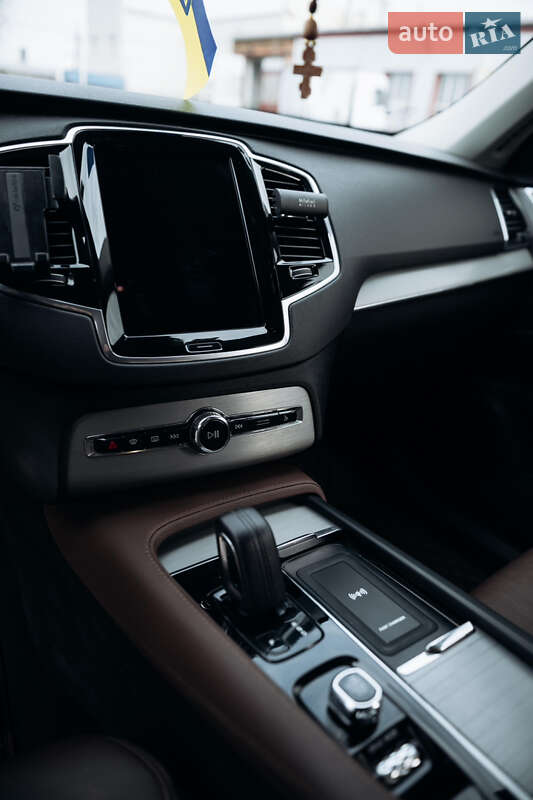 Позашляховик / Кросовер Volvo XC90 2019 в Києві