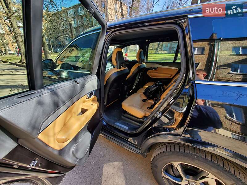 Внедорожник / Кроссовер Volvo XC90 2015 в Голубином фото 17 Внедорожник / Кроссовер Volvo XC90 2015 в Голубином