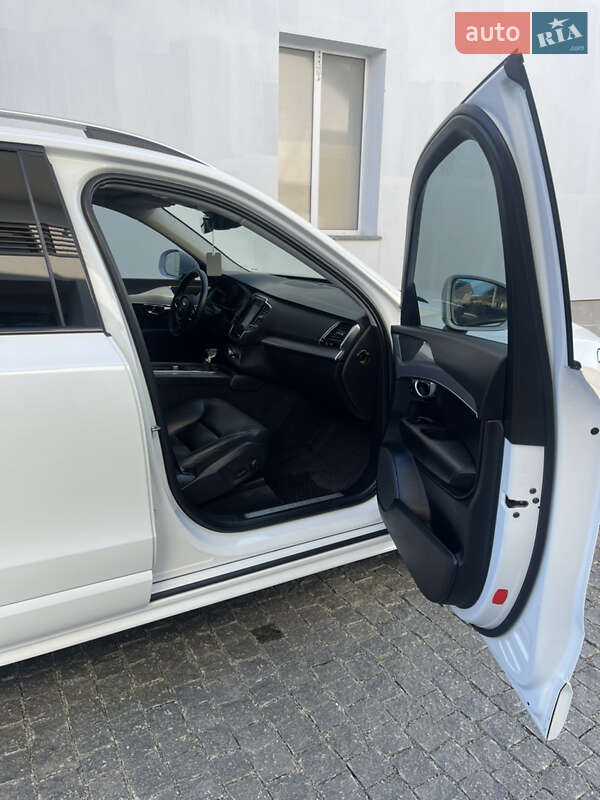 Внедорожник / Кроссовер Volvo XC90 2016 в Иршаве