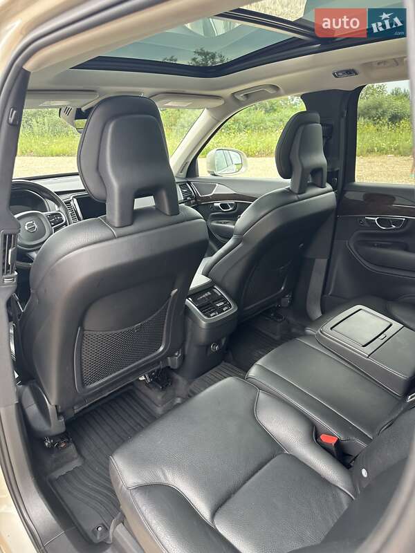 Внедорожник / Кроссовер Volvo XC90 2015 в Киеве