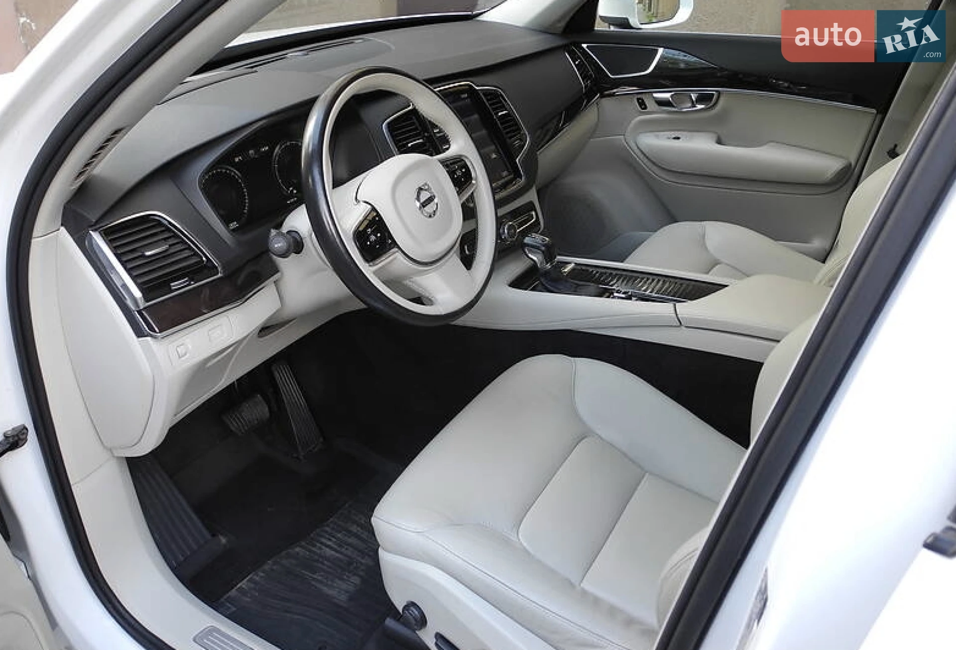 2016 Volvo XC90 - мініатюра 8