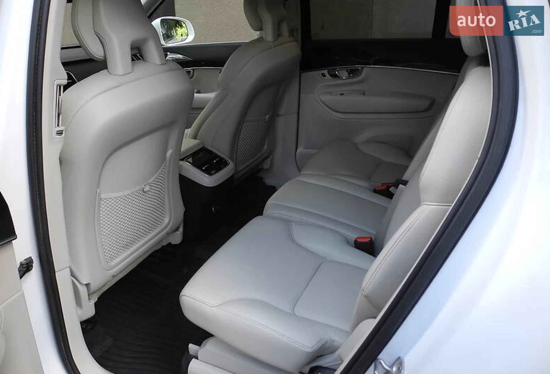 2016 Volvo XC90 - мініатюра 13
