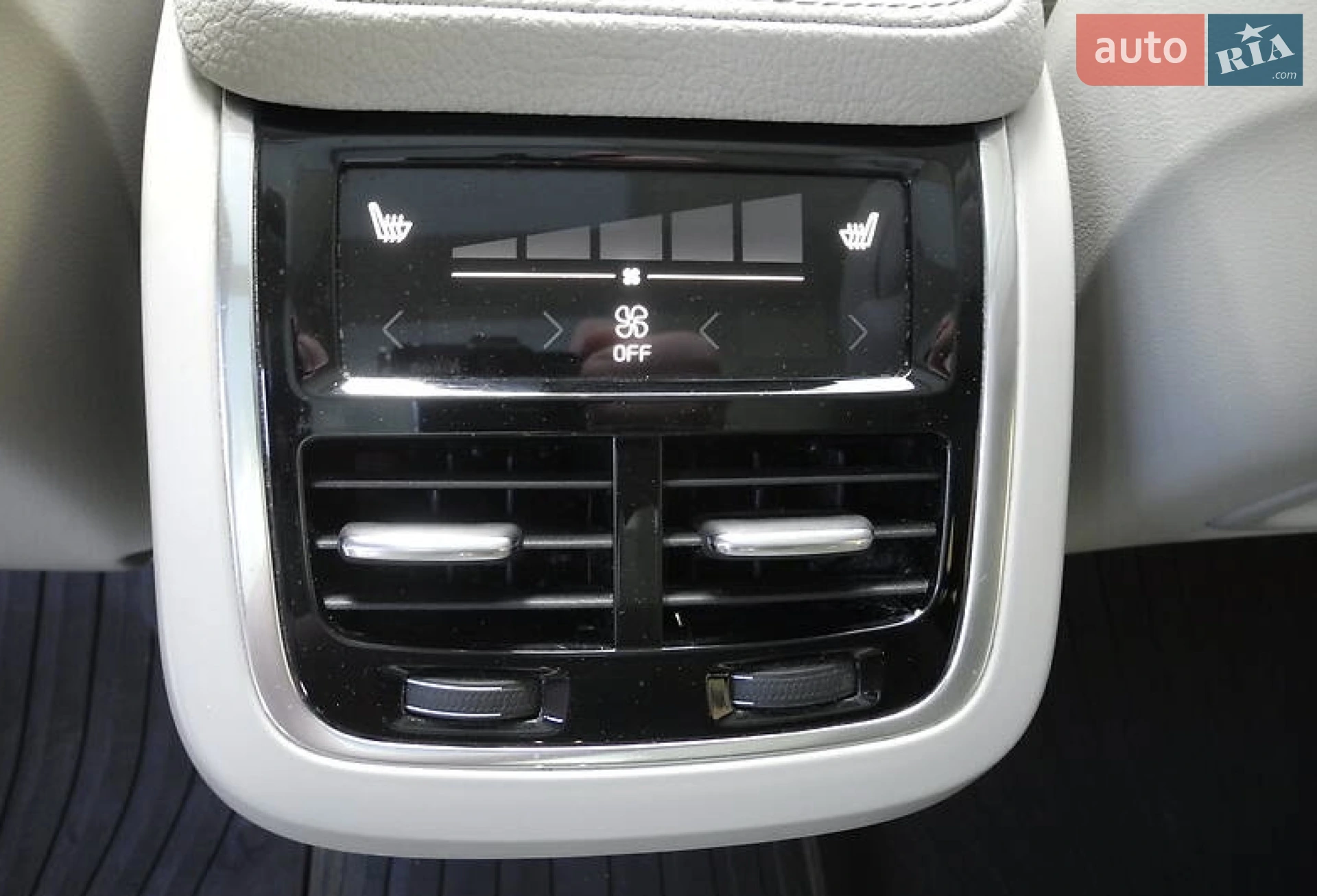 2016 Volvo XC90 - мініатюра 14