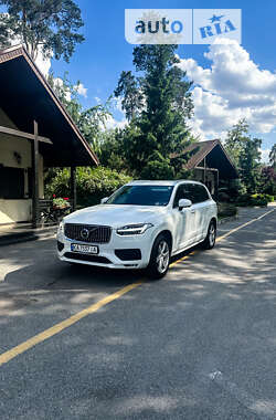 Внедорожник / Кроссовер Volvo XC90 2019 в Киеве