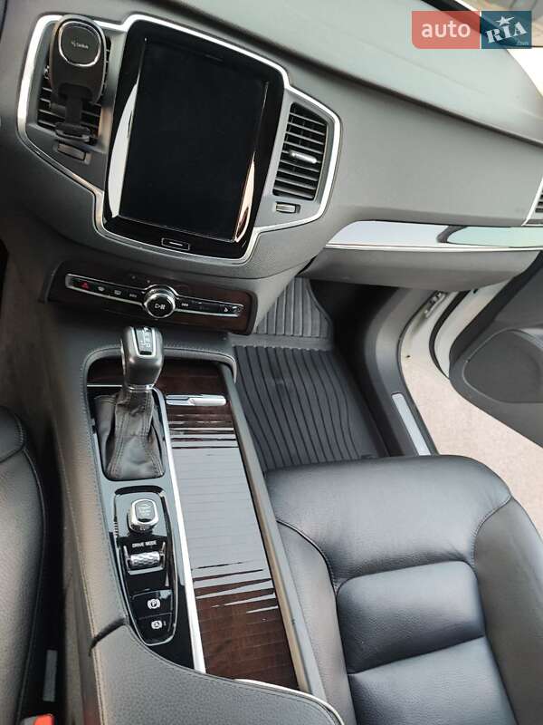 Внедорожник / Кроссовер Volvo XC90 2018 в Кривом Роге