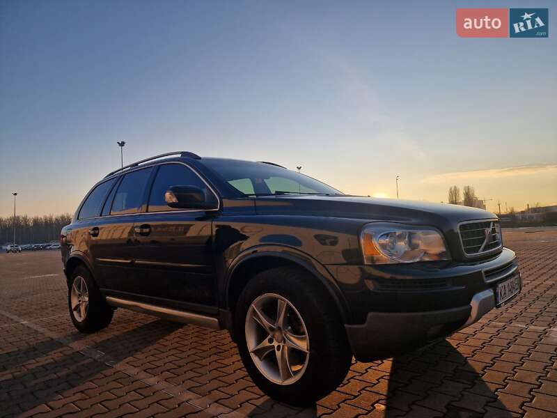 Внедорожник / Кроссовер Volvo XC90 2007 в Киеве