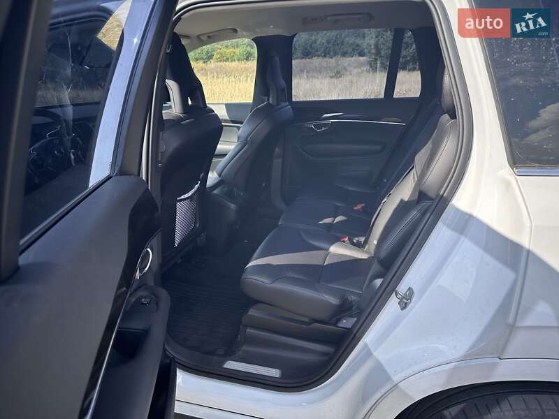 Внедорожник / Кроссовер Volvo XC90 2017 в Киеве