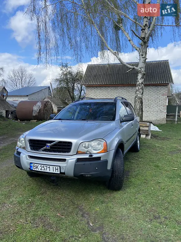 Volvo XC90 2004