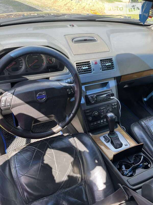 Внедорожник / Кроссовер Volvo XC90 2004 в Любешове