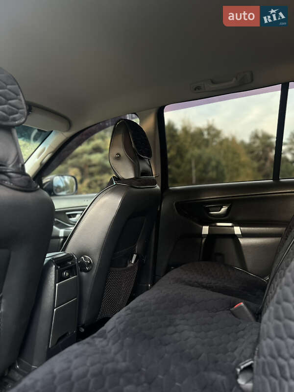 Внедорожник / Кроссовер Volvo XC90 2011 в Ратным