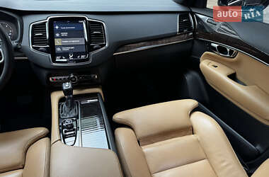Внедорожник / Кроссовер Volvo XC90 2019 в 