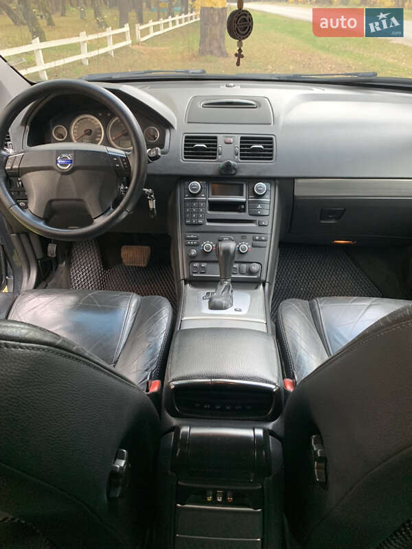 Позашляховик / Кросовер Volvo XC90 2011 в Вараші