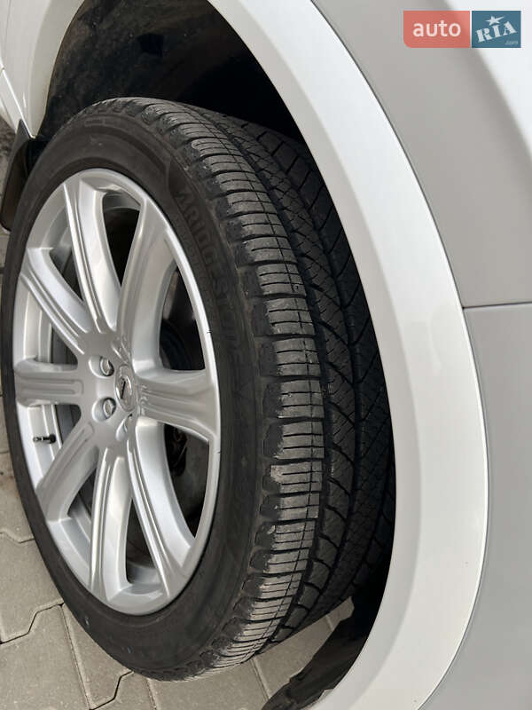 Позашляховик / Кросовер Volvo XC90 2017 в Чернівцях