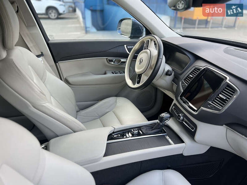 Позашляховик / Кросовер Volvo XC90 2019 в Києві