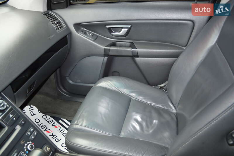 Внедорожник / Кроссовер Volvo XC90 2013 в Львове