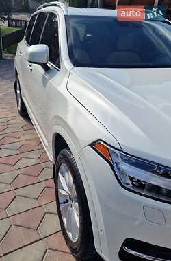 Внедорожник / Кроссовер Volvo XC90 2016 в 