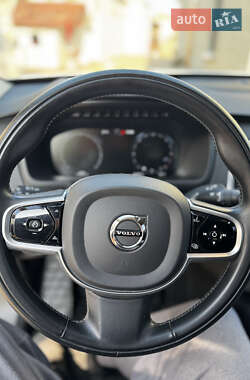 Внедорожник / Кроссовер Volvo XC90 2019 в 