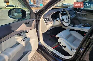 Внедорожник / Кроссовер Volvo XC90 2022 в Киеве